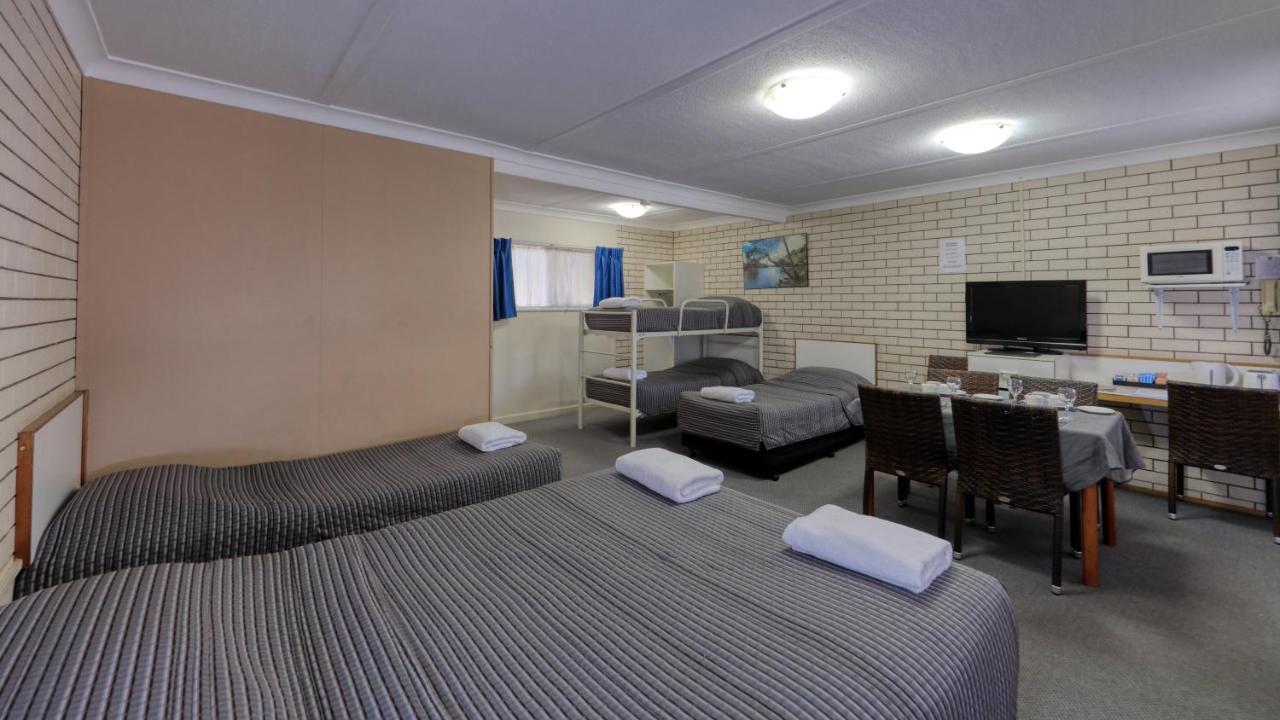 Binalong Motel Goondiwindi Bagian luar foto