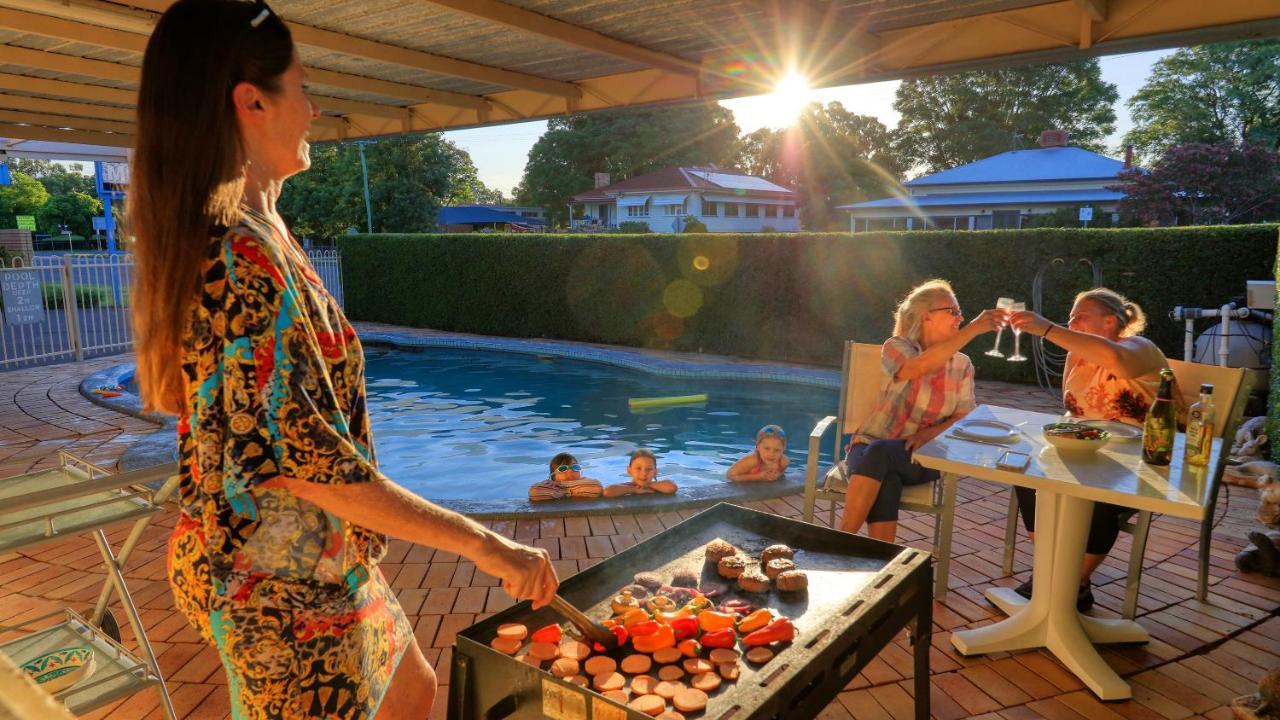 Binalong Motel Goondiwindi Bagian luar foto