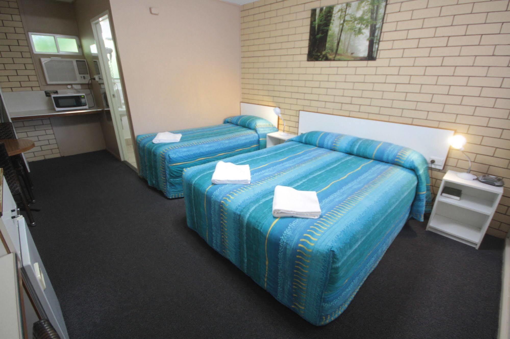 Binalong Motel Goondiwindi Bagian luar foto